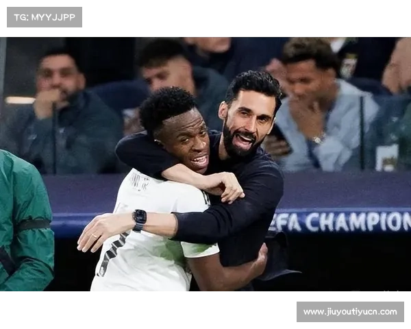 阿韦洛亚回归经典4-4-2阵型 皇马务实反击直面曼城控球碾压